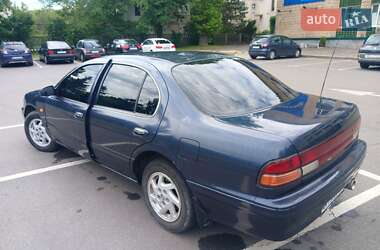 Седан Nissan Maxima 1996 в 
