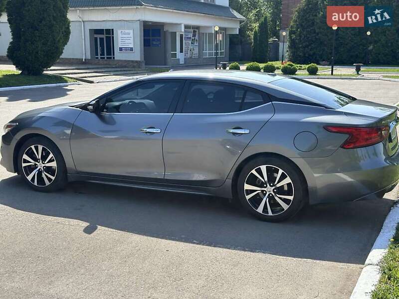 Седан Nissan Maxima 2018 в Сумах