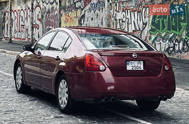 Седан Nissan Maxima 2004 в 
