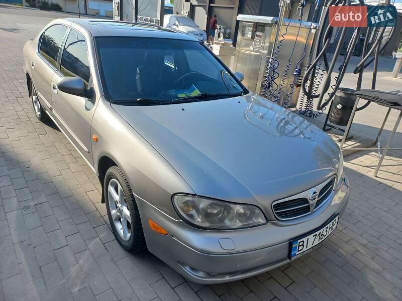 Седан Nissan Maxima 2002 в Миргороде
