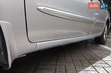 Седан Nissan Maxima 2002 в 