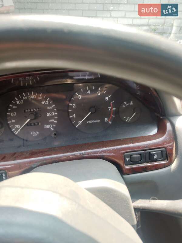 Седан Nissan Maxima 1997 в Харькове