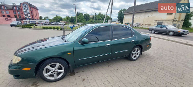 Седан Nissan Maxima 2001 в Дрогобичі