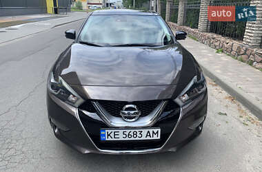Седан Nissan Maxima 2015 в Вишневом