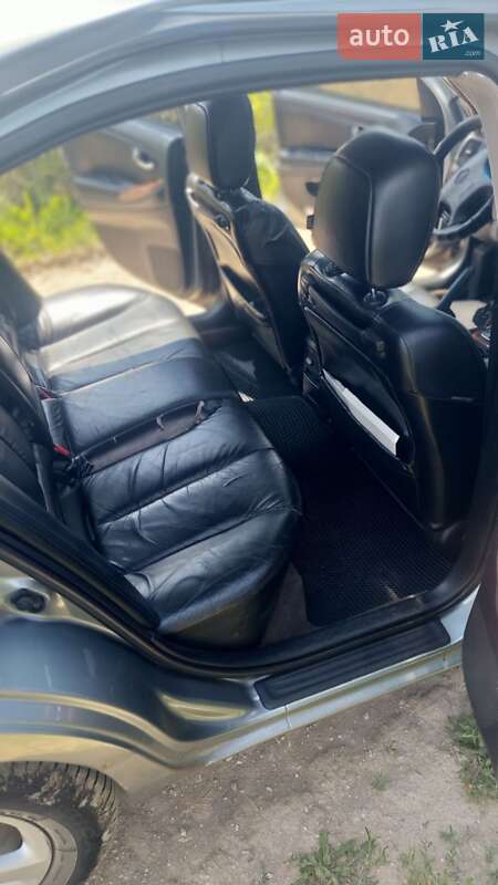 Седан Nissan Maxima 2003 в Сокалі