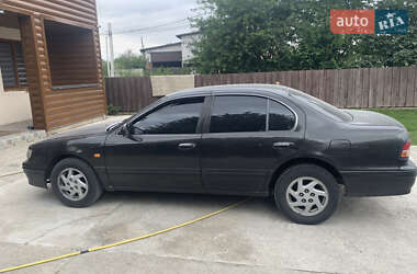 Седан Nissan Maxima 1996 в 