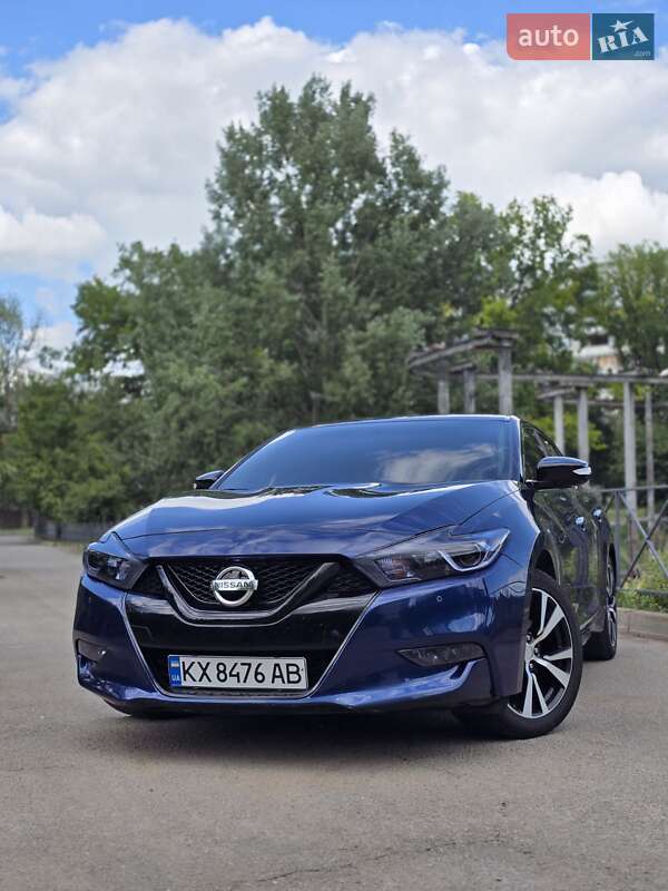 Nissan Maxima 2018