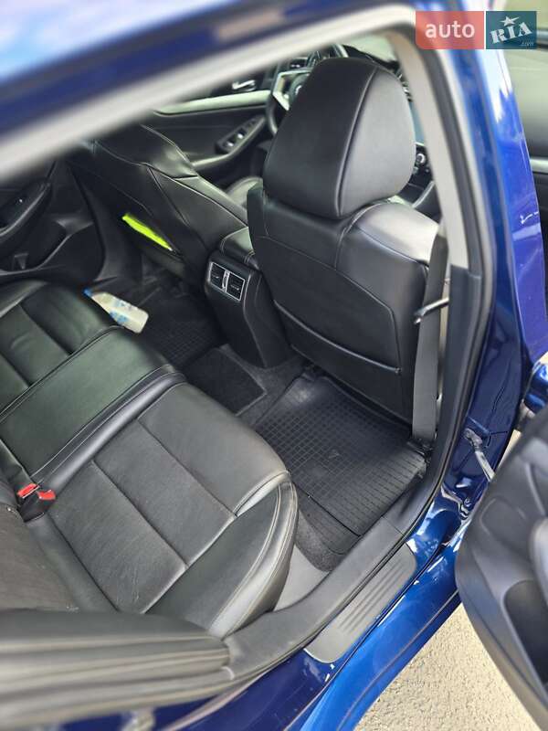 Седан Nissan Maxima 2018 в Киеве фото 16 Седан Nissan Maxima 2018 в Киеве