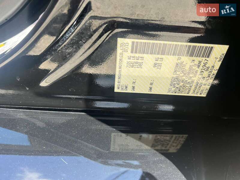 Седан Nissan Maxima 2015 в Львові