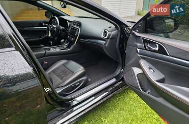Седан Nissan Maxima 2019 в 