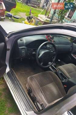 Седан Nissan Maxima 1999 в 
