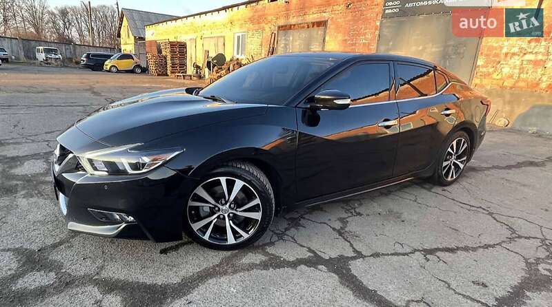 Седан Nissan Maxima 2018 в Рівному