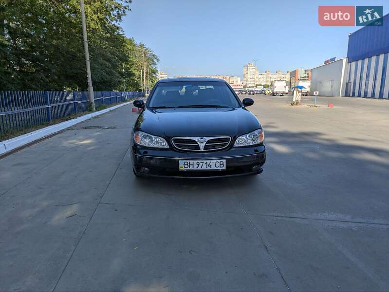 Седан Nissan Maxima 2001 в Одессе