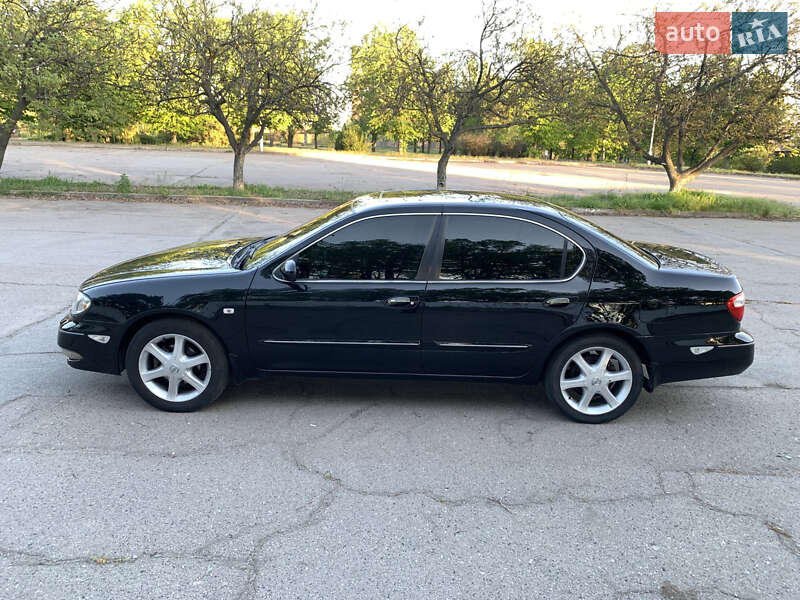 Седан Nissan Maxima 2005 в Нікополі