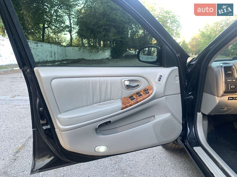 Седан Nissan Maxima 2005 в Нікополі