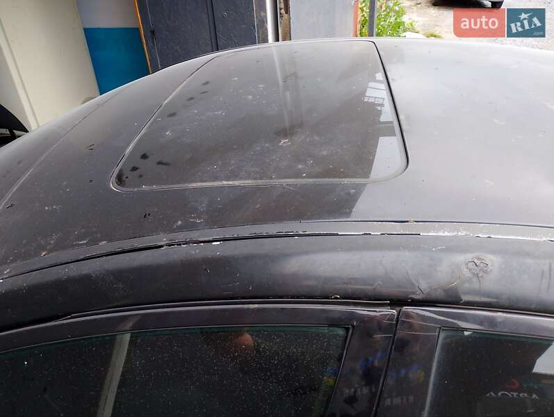 Седан Nissan Maxima 2003 в Хмельницком