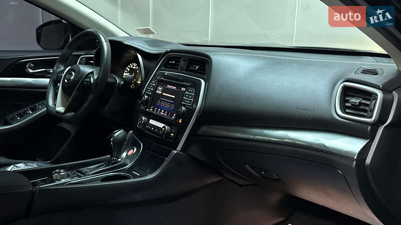 Седан Nissan Maxima 2018 в Одессе