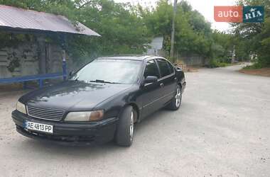Седан Nissan Maxima 1996 в Дніпрі
