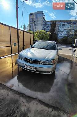 Седан Nissan Maxima 2001 в Каменском