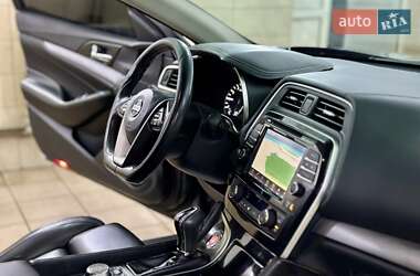 Седан Nissan Maxima 2017 в 
