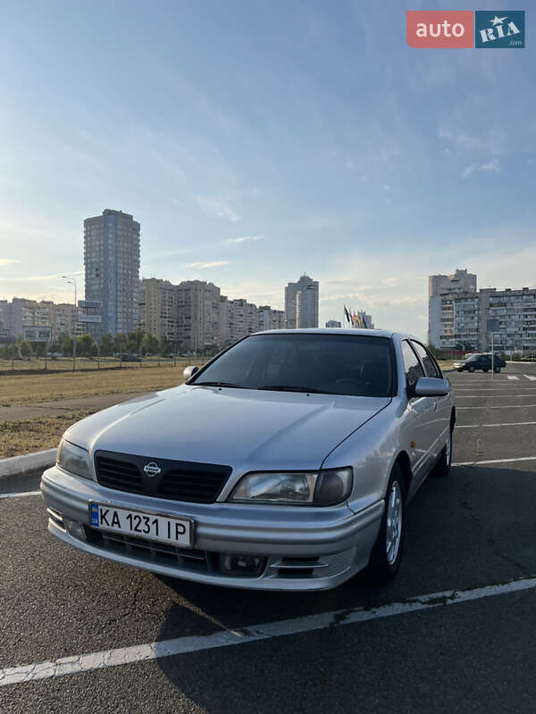 Nissan Maxima 1998