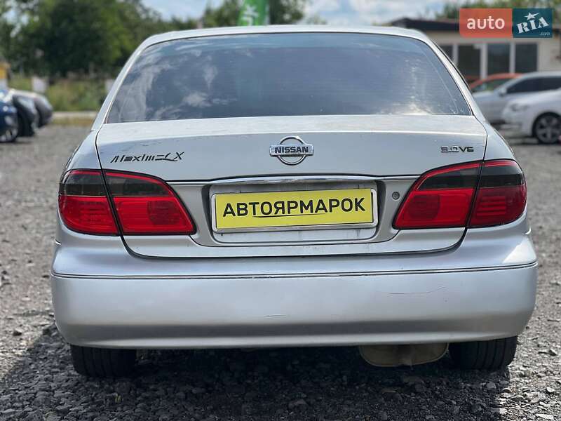 Седан Nissan Maxima 2002 в Ужгороде