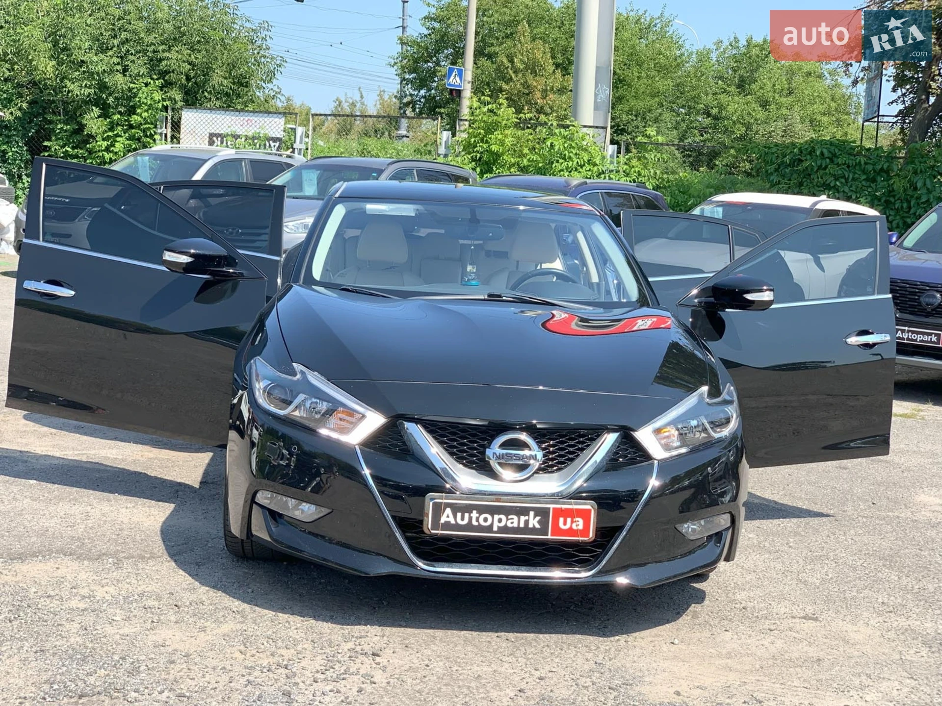 2017 Nissan Maxima - мініатюра 15