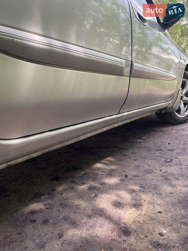 Седан Nissan Maxima 2002 в Чернигове