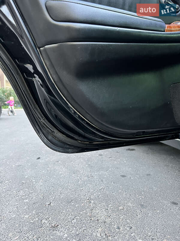 Седан Nissan Maxima 2003 в Умани