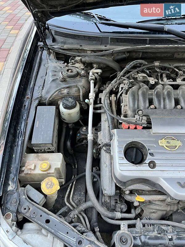 Седан Nissan Maxima 2003 в Умани