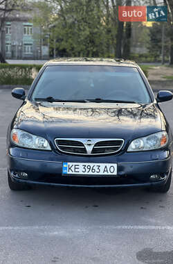 Седан Nissan Maxima 2003 в Каменском