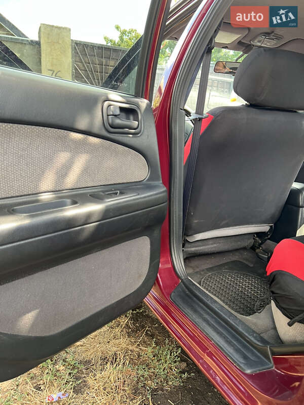 Седан Nissan Maxima 1995 в Измаиле фото 18 Седан Nissan Maxima 1995 в Измаиле