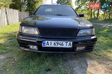 Седан Nissan Maxima 1995 в Мирополе