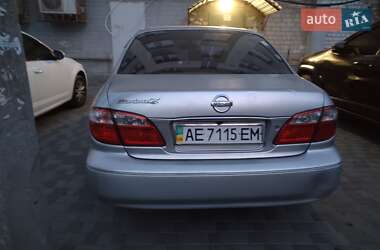 Седан Nissan Maxima 2002 в 