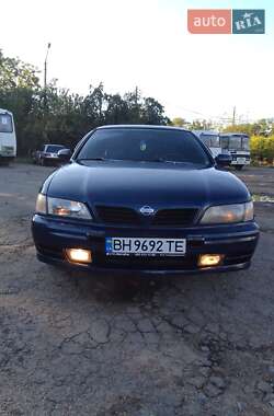 Седан Nissan Maxima 1996 в Измаиле
