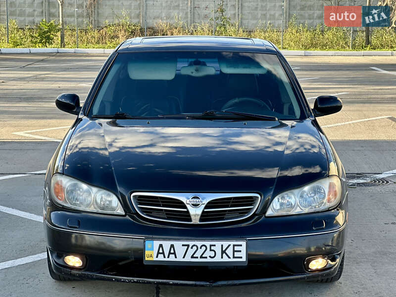 Седан Nissan Maxima 2000 в Одессе
