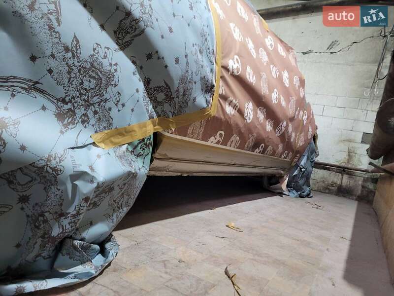 Седан Nissan Maxima 1997 в Одесі