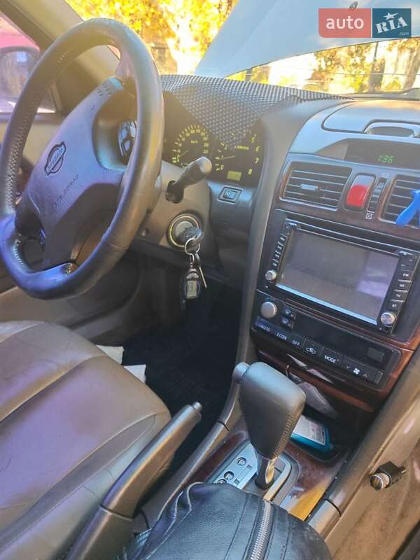 Седан Nissan Maxima 2005 в Києві