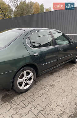 Седан Nissan Maxima 2002 в 