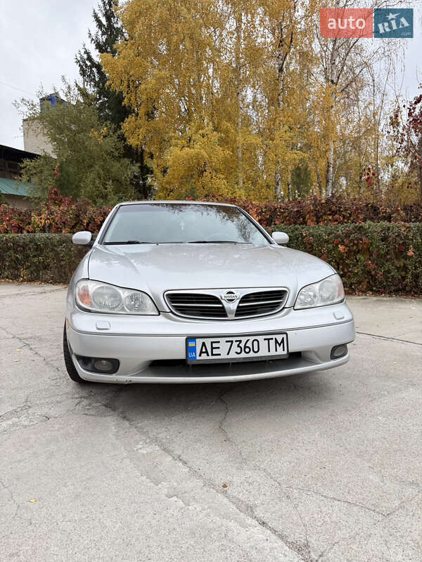 Nissan Maxima 2000