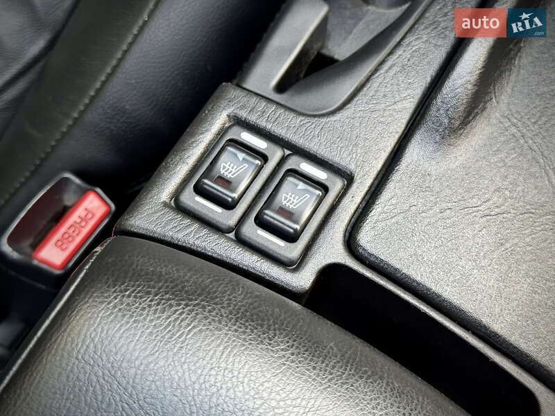 Седан Nissan Maxima 2004 в Дніпрі фото 42 Седан Nissan Maxima 2004 в Дніпрі