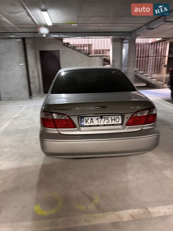 Седан Nissan Maxima 2003 в Львове