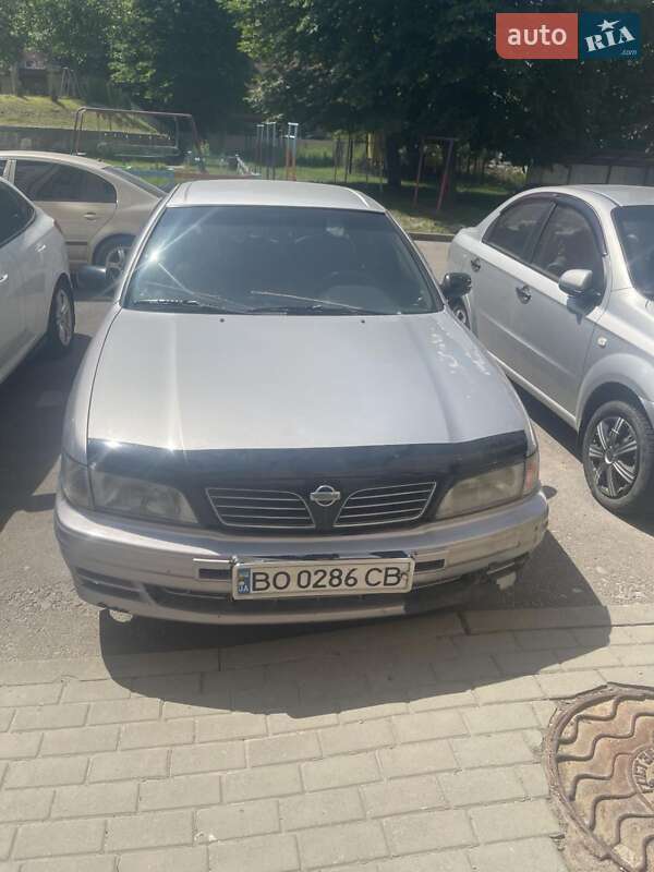 Седан Nissan Maxima 1995 в Тернополе