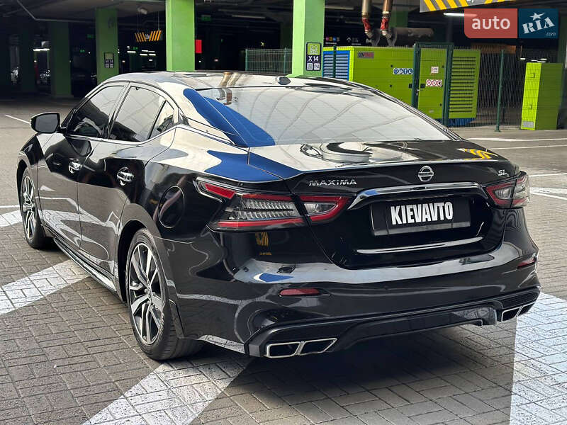 Седан Nissan Maxima 2019 в Киеве