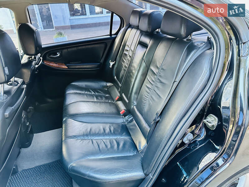 Седан Nissan Maxima 2003 в Одесі