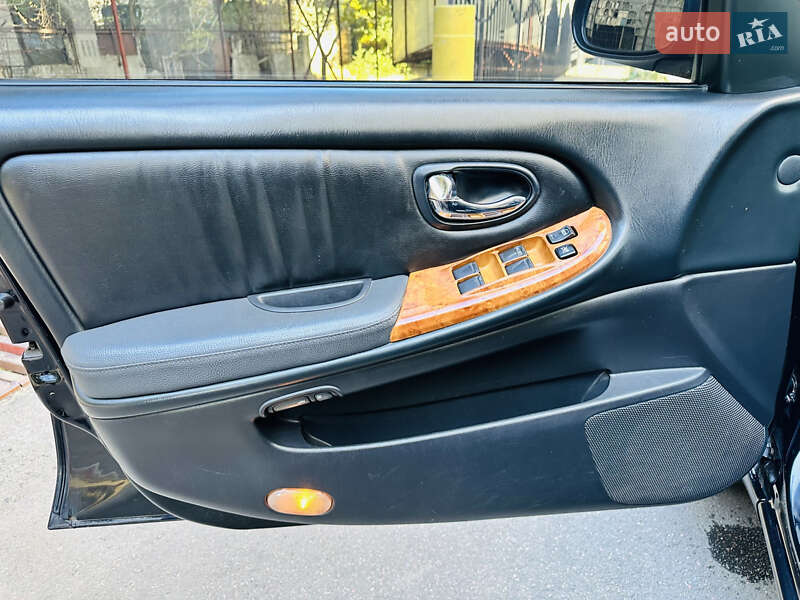 Седан Nissan Maxima 2003 в Одесі