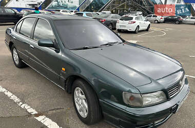 Седан Nissan Maxima 1998 в Одессе