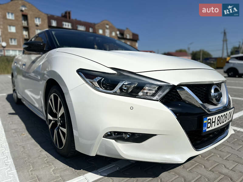 Седан Nissan Maxima 2017 в Киеве