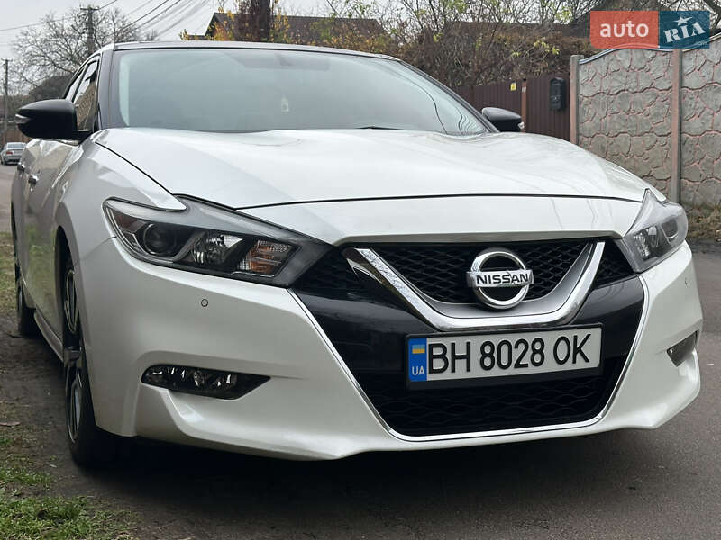 Седан Nissan Maxima 2017 в Киеве