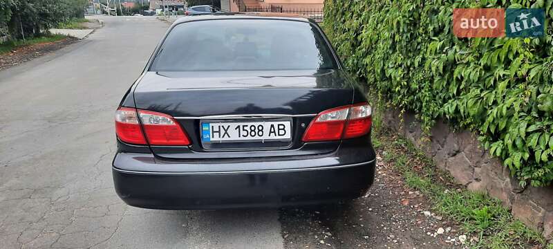 Седан Nissan Maxima 2004 в Хмельницком